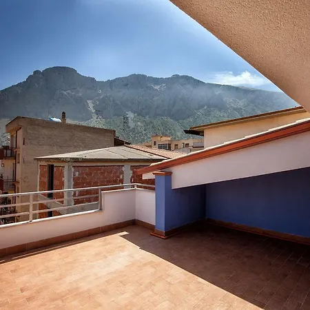 Casa Vacanza Azzurra Tatil Evi *